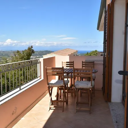 דירה Relaxing Apartment, San Paquale סן פסקואלה